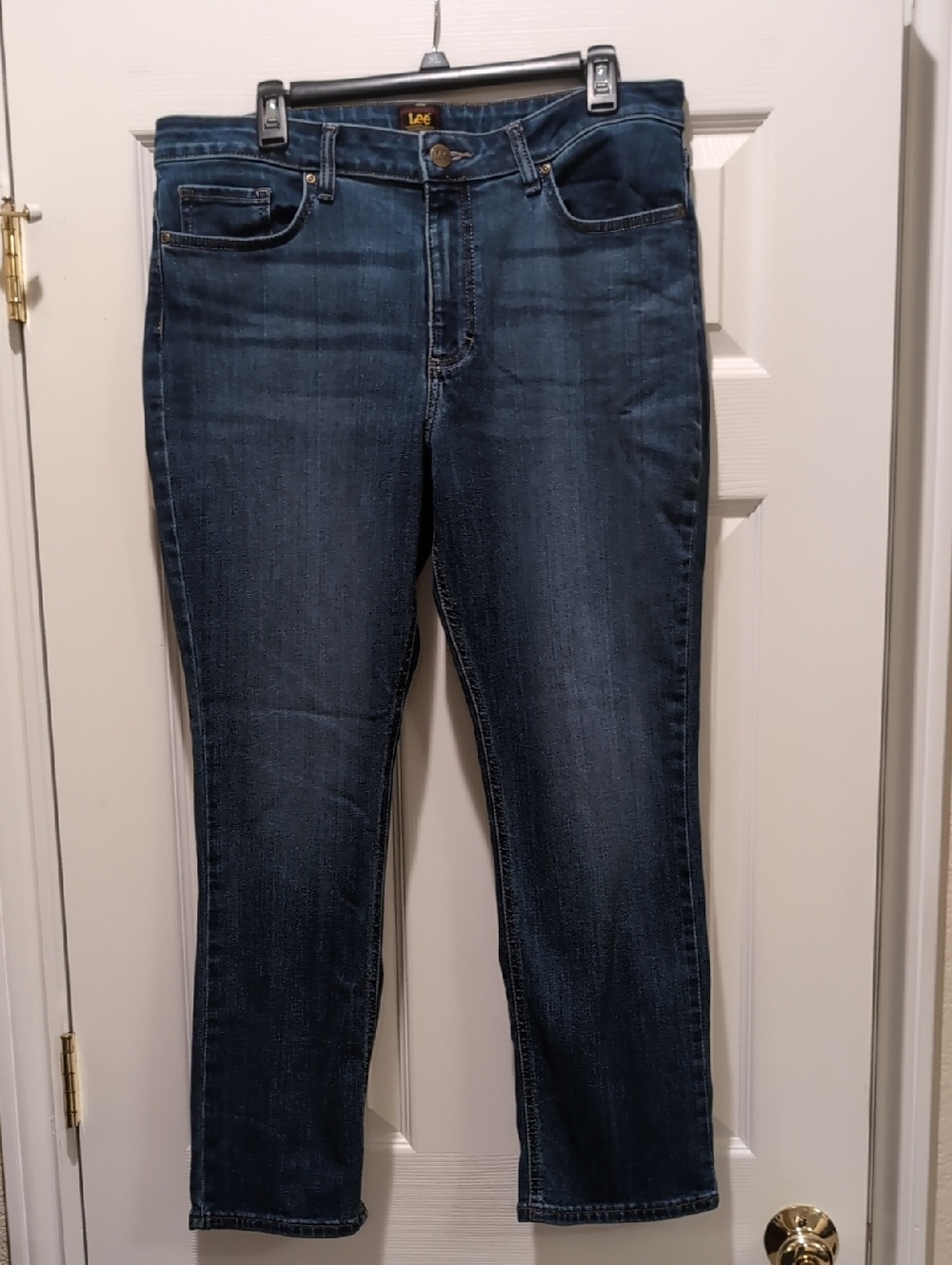 Lee Women's Straight Leg Jeans in Dark Blue